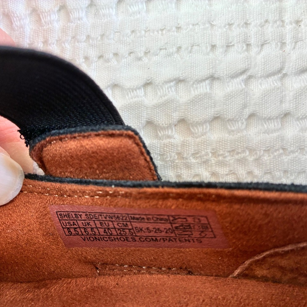 Vionic Shelby Mary Jane Black Suede Flat Hook and Loop Comfort Classic Women 8.5 - Picture 3 of 11